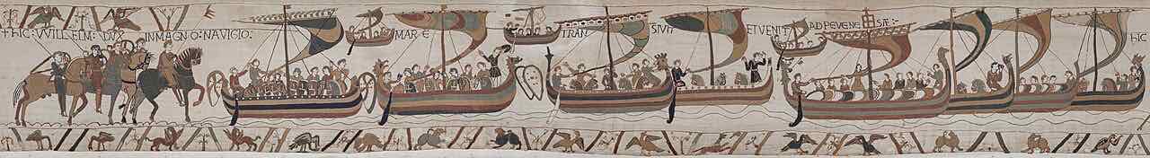 Arazzo di Bayeux, scena 38: la flotta di Guglielmo attraversa la Manica con i cavalli a bordo